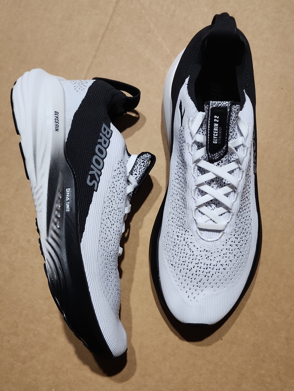 Brooks Glycerin StealthFit 22 Road-Running Shoes - Men's 12
